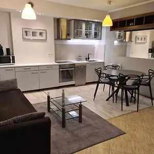 https://wigwam-apartament-6-osobowy.gdanskhotel.org